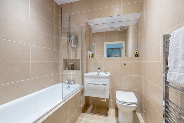 Flat for sale in 8/1 Picardy Place, Broughton, Edinburgh