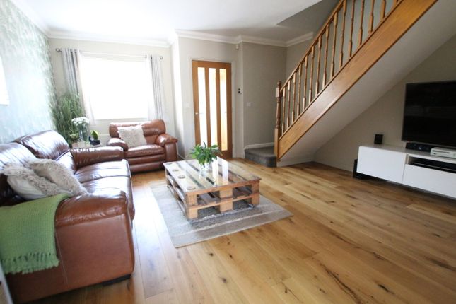 3, Harvey Court, Sandy photo 2