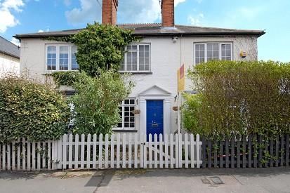 Thumbnail Cottage to rent in South Ascot, Berkshire