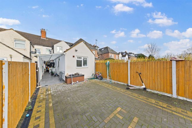 12, George Street, Milton Keynes photo 2