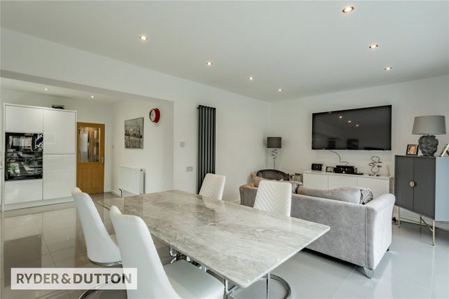 2-bed house on 46, Teasdale Close, Oldham, £340,000