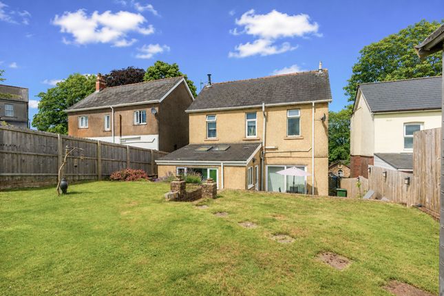 23 Coed Y Gric Road, Pontypool photo 4