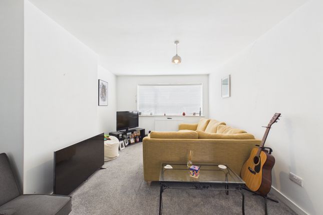 25, Campbell Drive, Littlehampton photo 3