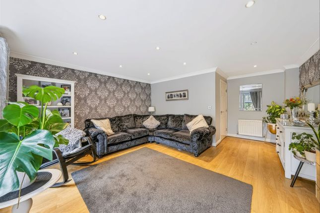 14, Westbourne Close, Ince In Makerfield photo 2