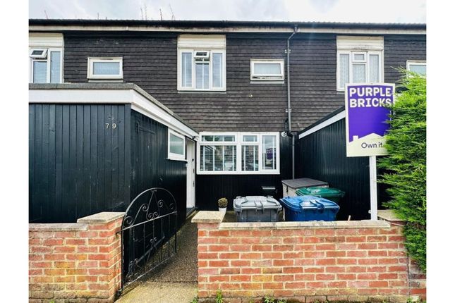 Thumbnail Terraced house for sale in Meadow Close, Barnet