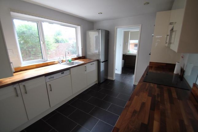 19, Ripley Road, Swindon photo 4