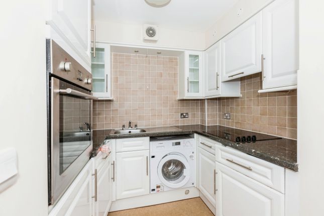 Apartment 12, Willow Court,, Clyne Common, Swansea photo 3