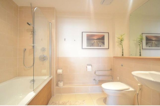 10, St. James Wharf, Reading photo 4