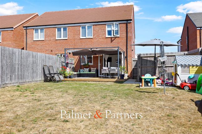 21, Barnacle Way, Essex photo 4