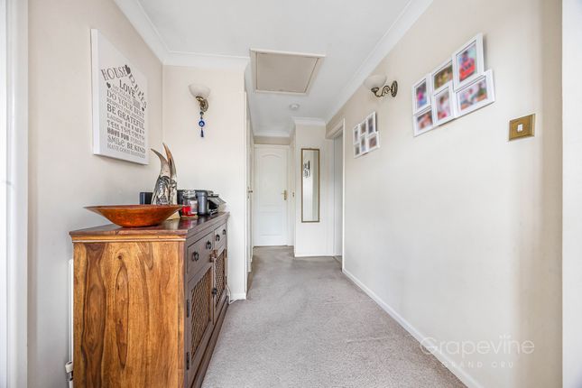17, Northbury Avenue Ruscombe, Reading photo 3