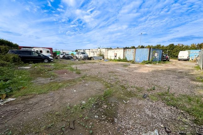 Thumbnail Parking/garage to rent in Woburn Sands Road, Milton Keynes