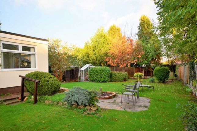 12, Carsey Close, Billericay photo 3