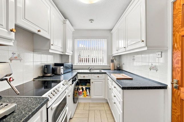 5, Titchfield Way, Irvine photo 4