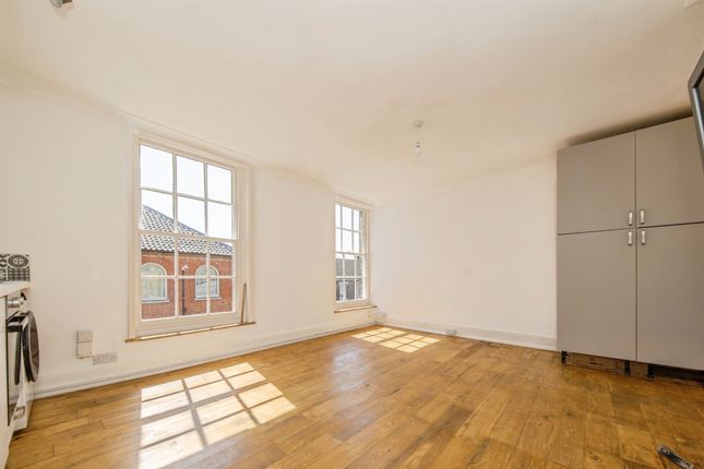 27c, St. Georges Street, Ipswich photo 4