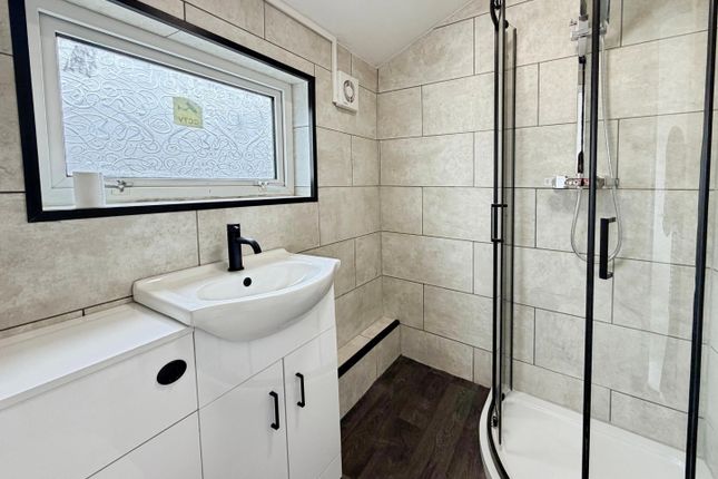 180, Caerphilly photo 5