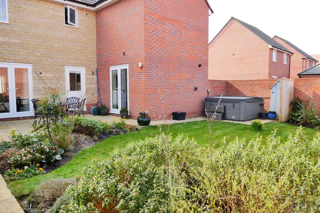 Detached house for sale in Bedford Street, Wroughton, Swindon