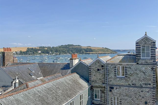 1a Harbour Court, New Street, Falmouth photo 2
