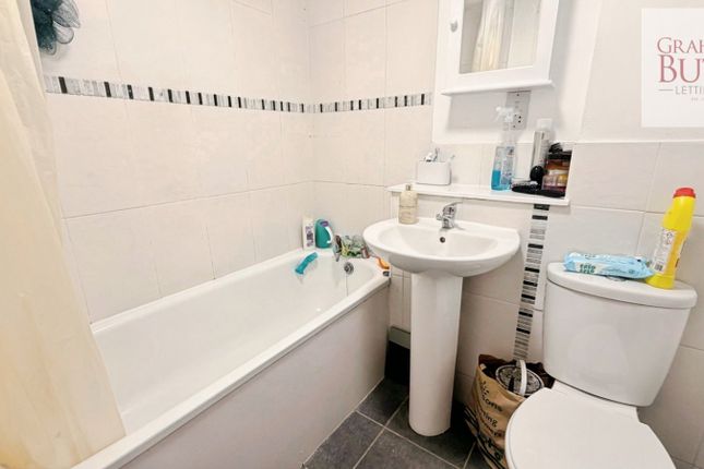 Flat 30,, Dorking Court, Rustington photo 5