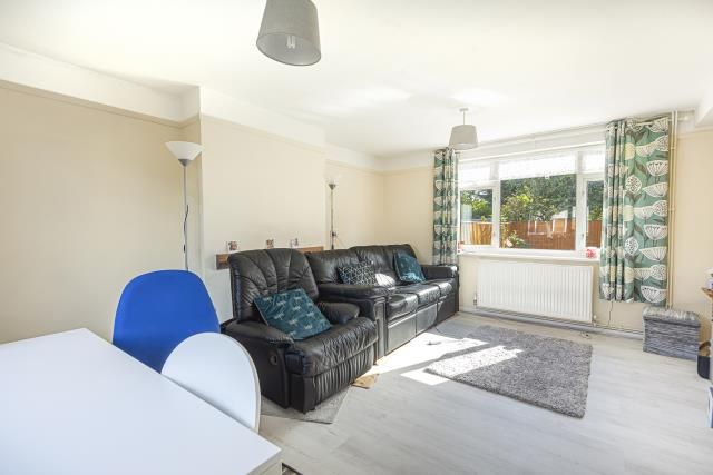 1, Longmead, Abingdon photo 3