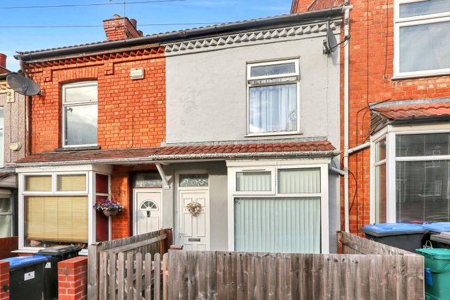 2-bed terraced on Avenue Road, Warwickshire, £185,000