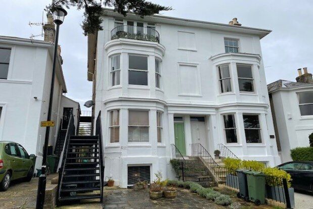 Thumbnail Studio to rent in Vernon Square, Ryde