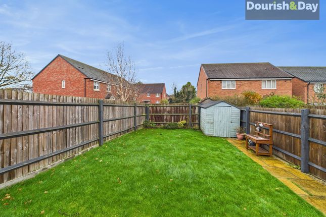 22 Yelland Walk, Stafford photo 4