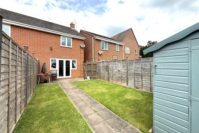 7, Oaken Hurst Avenue, Rugeley photo 3