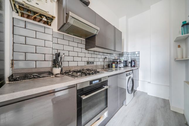 Flat 3, 2, Waterloo Road, Bristol photo 4
