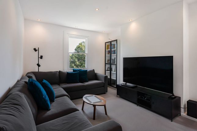 25d, Churchfield Road, Ealing photo 3