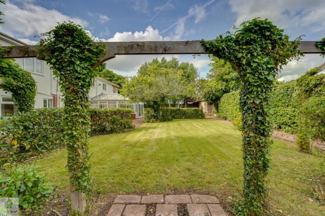 5, Wattles Lane, Stafford photo 4