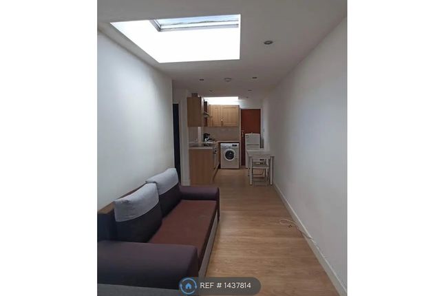 Thumbnail Flat to rent in Kingston Road, London