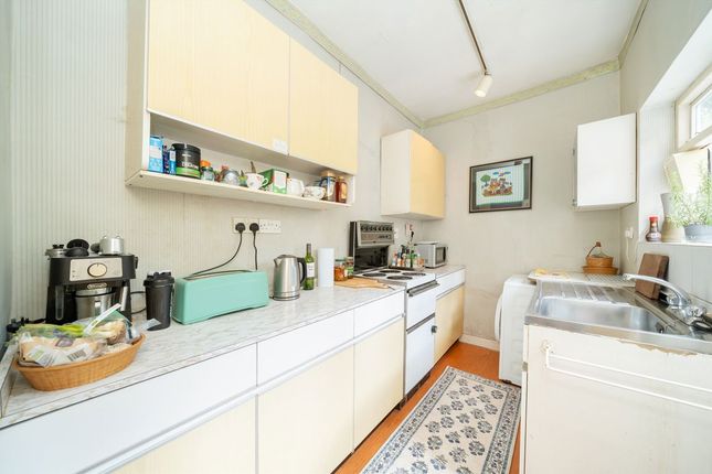 22, Barnard Hill, London photo 4