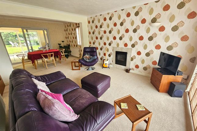 46, Priory Close, Tavistock photo 2