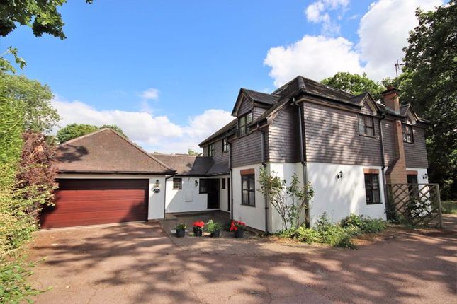 Thumbnail Detached house for sale in Brockley Grove, Hutton Mount, Brentwood