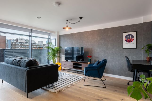 Flat to rent in Market Street, Manchester