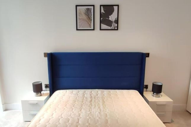 42 Cascade Apartments, London photo 3