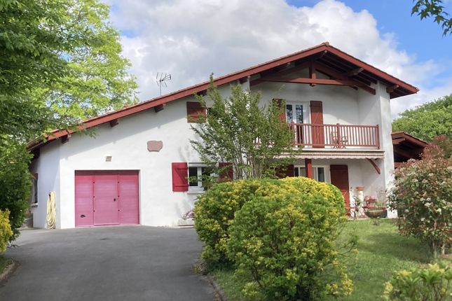 Property for sale in Arcangues, Pyrénées Atlantiques, France