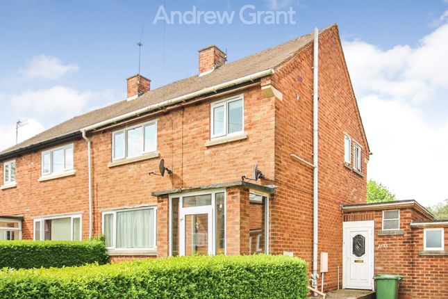 Thumbnail Maisonette to rent in Hawthorn Road, Redditch, Worcestershire