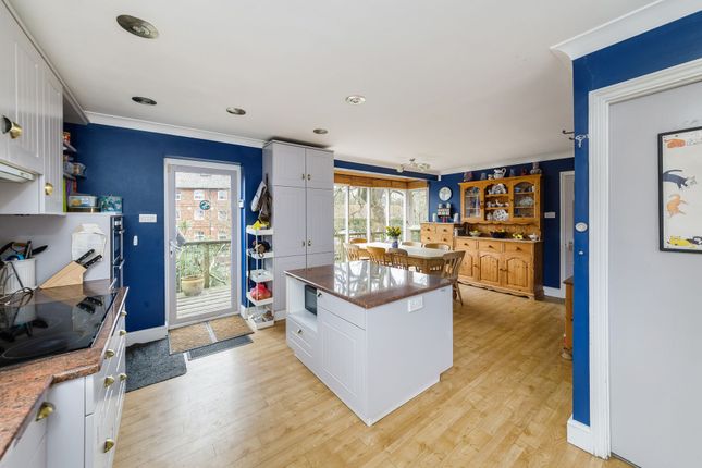 4 Mill Paddock, Abingdon photo 3