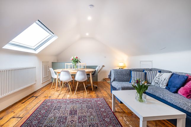 Flat 3, 1A St Lukes Avenue, London photo 3