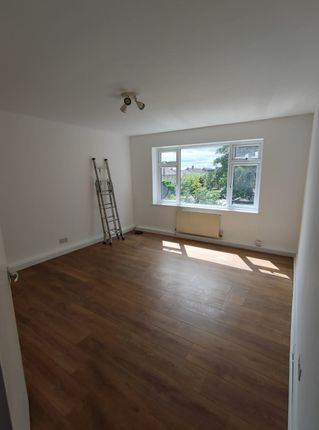 Flat for sale in Arnold Court, Chelmsford Road, London