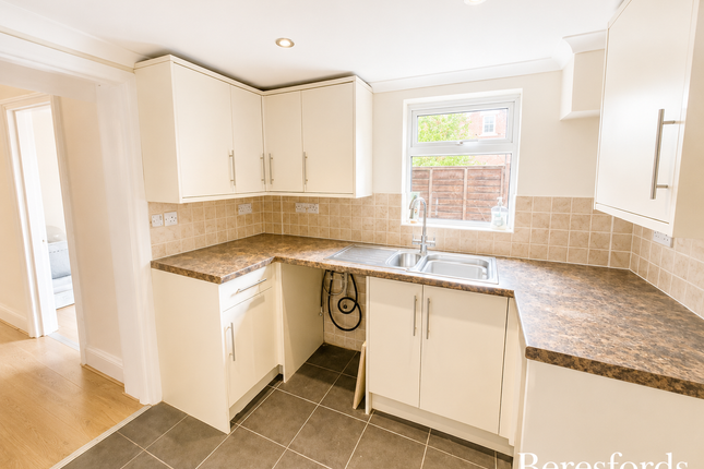 41, Winchester Road, Essex photo 4