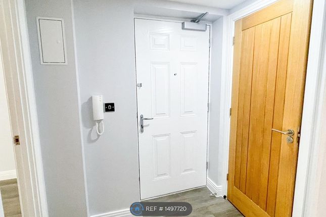 Flats  Sycamore Court, Crawley Green Road, Luton photo 5