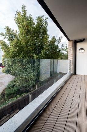 Dray Court Trout Road, West Drayton photo 4