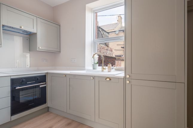 6, Edith Avenue, Blaydon-On-Tyne photo 5