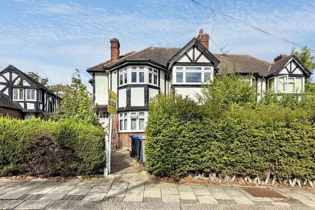 2-bed flat on 20A, Hayland Close, London, £225,000