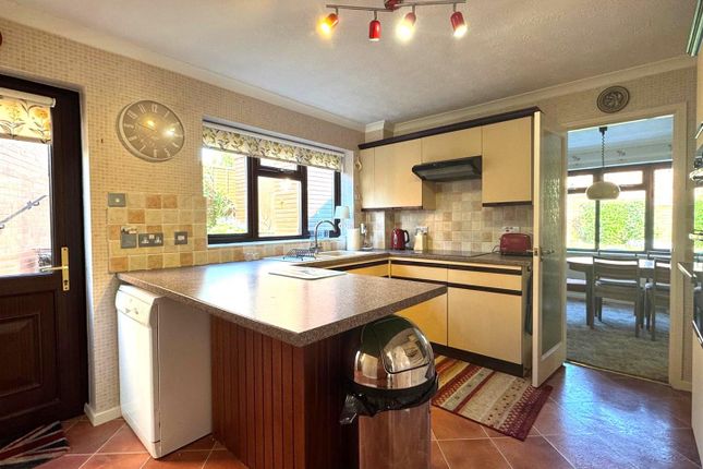 14, Stonehill Drive, Bromyard photo 2