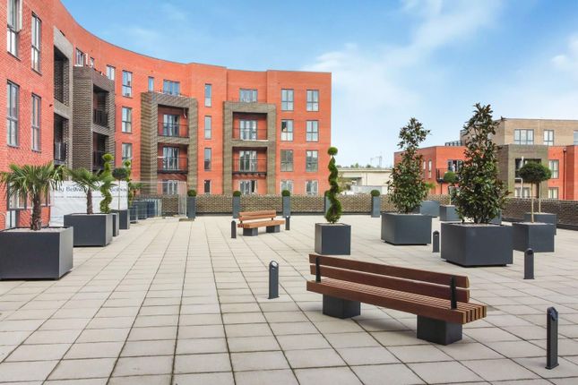 Thumbnail Flat for sale in The Latina At Renaissance, 2 Bed Apartment, Portman Road, Reading
