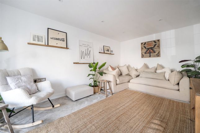 8, Skipper Road, Somerset photo 2