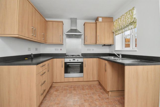 43, Savernake Drive, Little Stanion photo 4